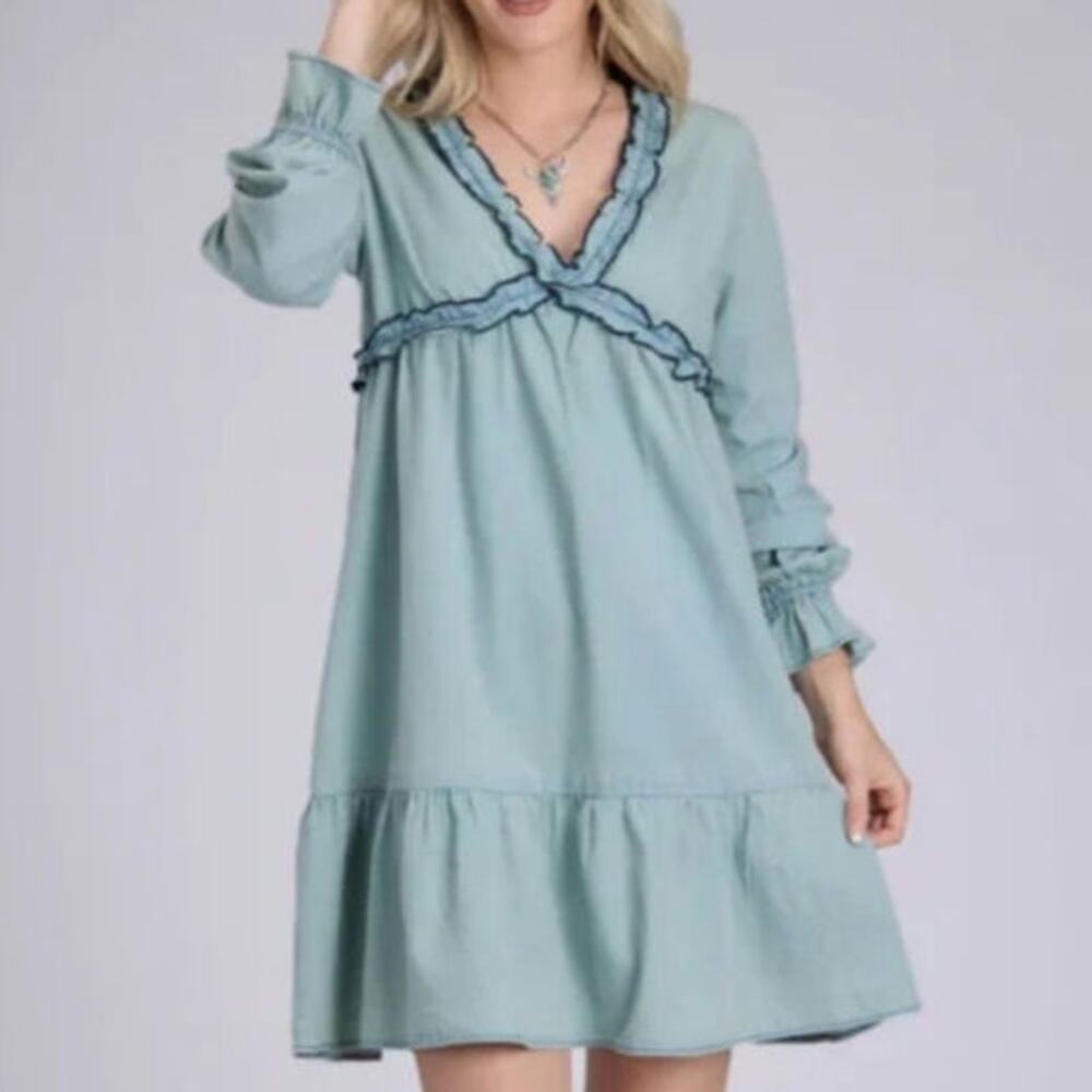 Light-wash Denim Ruffled Smock Dress Bohemian Western Relaxed Tiered Silhouette